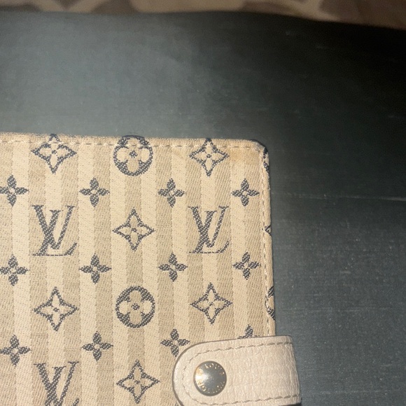 Louis Vuitton PM Agenda - Picture 11 of 14